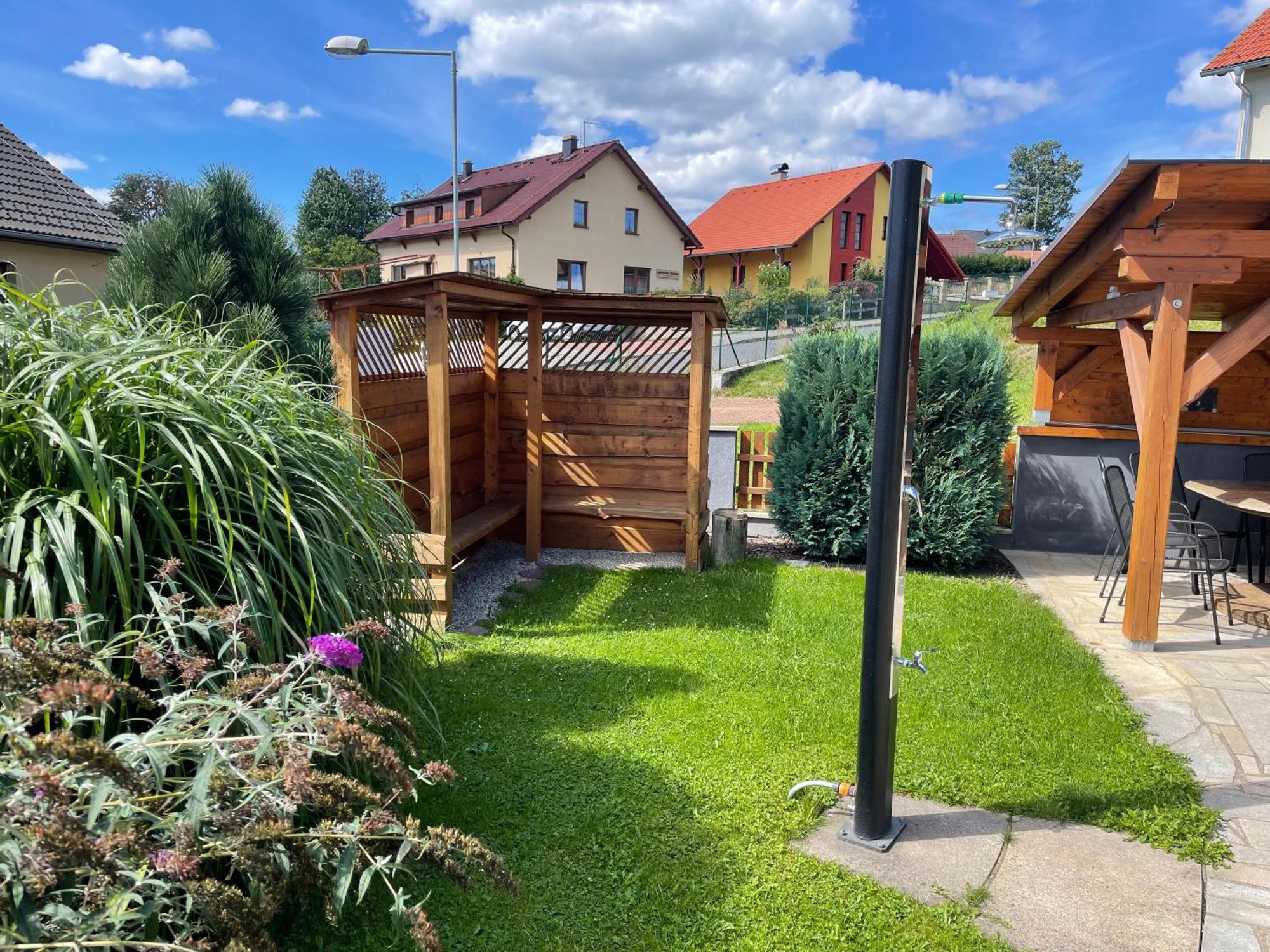 Apartman U Kovaru Касперске Хори Екстериор снимка