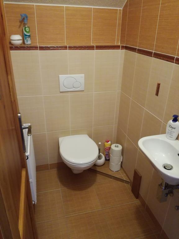 Apartman U Kovaru Касперске Хори Екстериор снимка